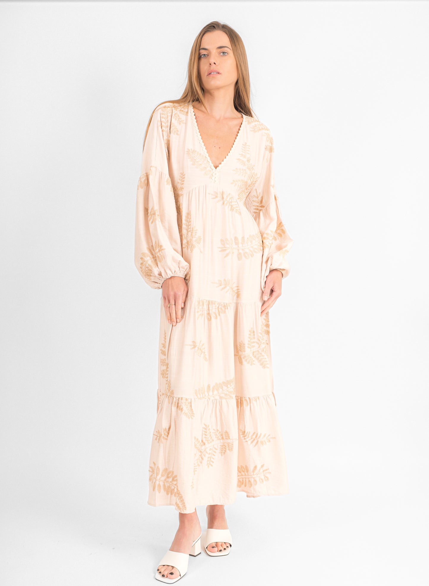 Robe brodée fleurs