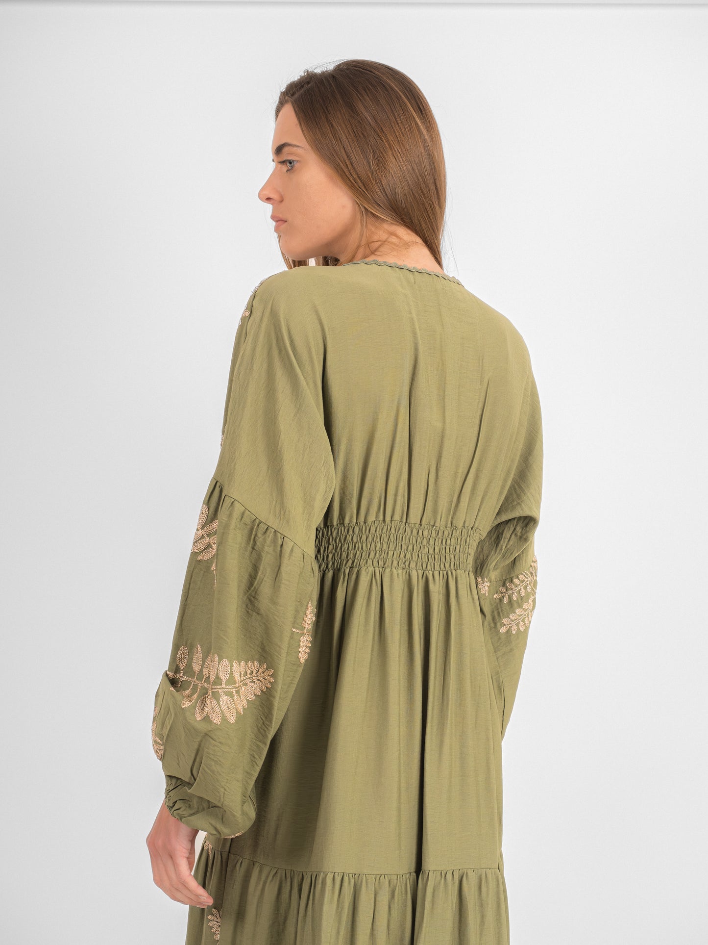 Robe brodée fleurs