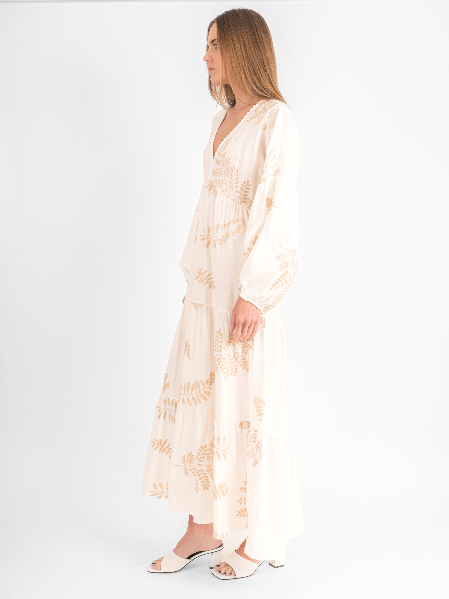 Robe brodée fleurs