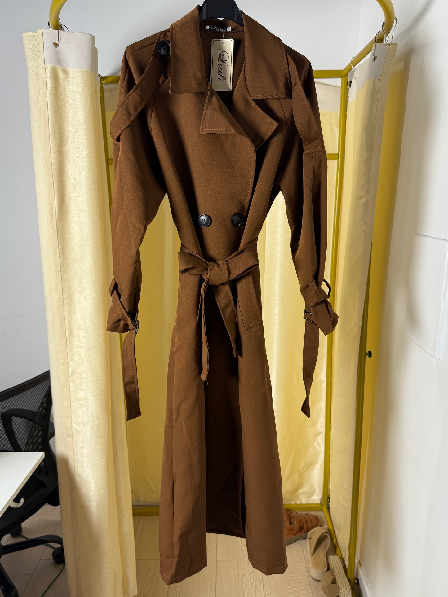 Trench JAYA